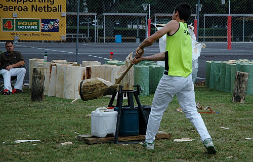 Wood chopping contest Paeroa Highland Games