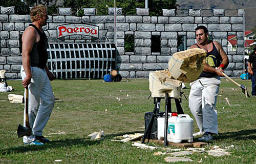 Wood chopping contest Paeroa Highland Games